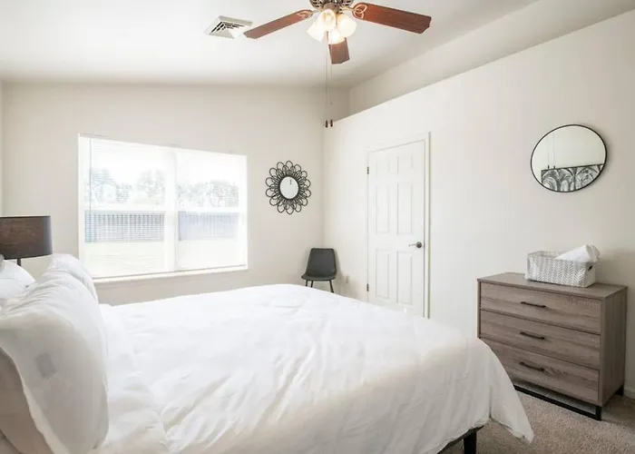 Ferienhaus Grauhaus Tasteful 3bd With King Bed In *