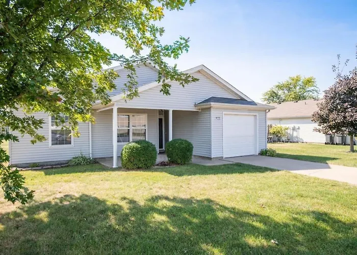 Grauhaus Tasteful 3bd With King Bed In * Pekin